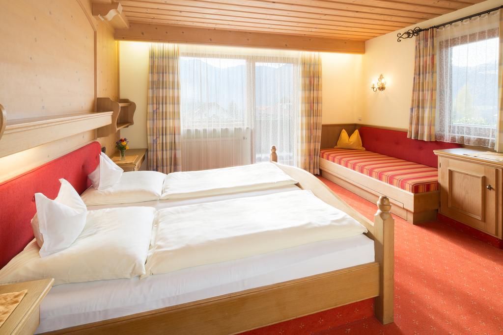 Gasthof Ascherwirt Hotell Brandenberg Rum bild